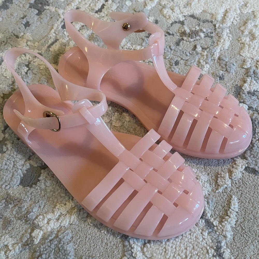 EUC Fisherman sandals